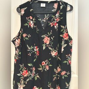Croft & Barrow Black Floral Sleeveless Blouse